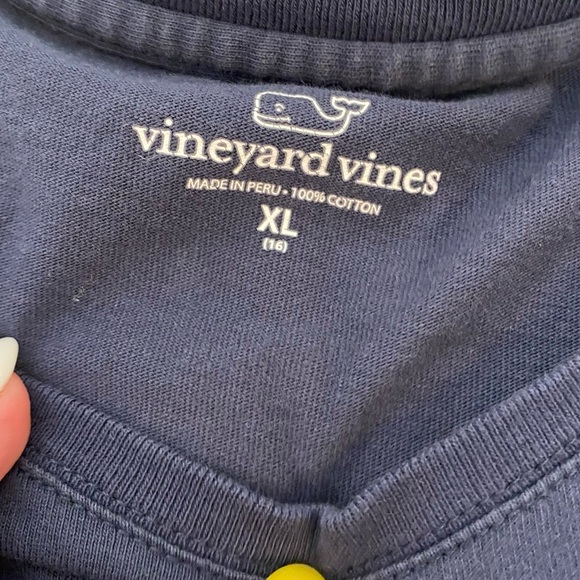 vineyard vines long sleeve - Picture 2 of 2